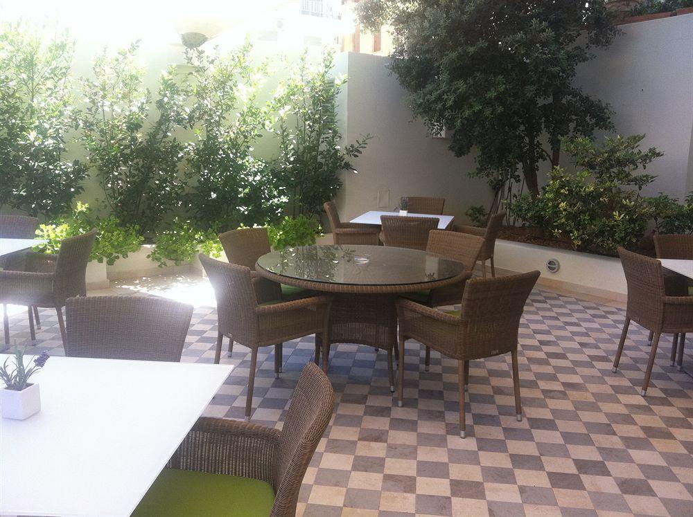 Atrion Hotel Heraklion  Bagian luar foto