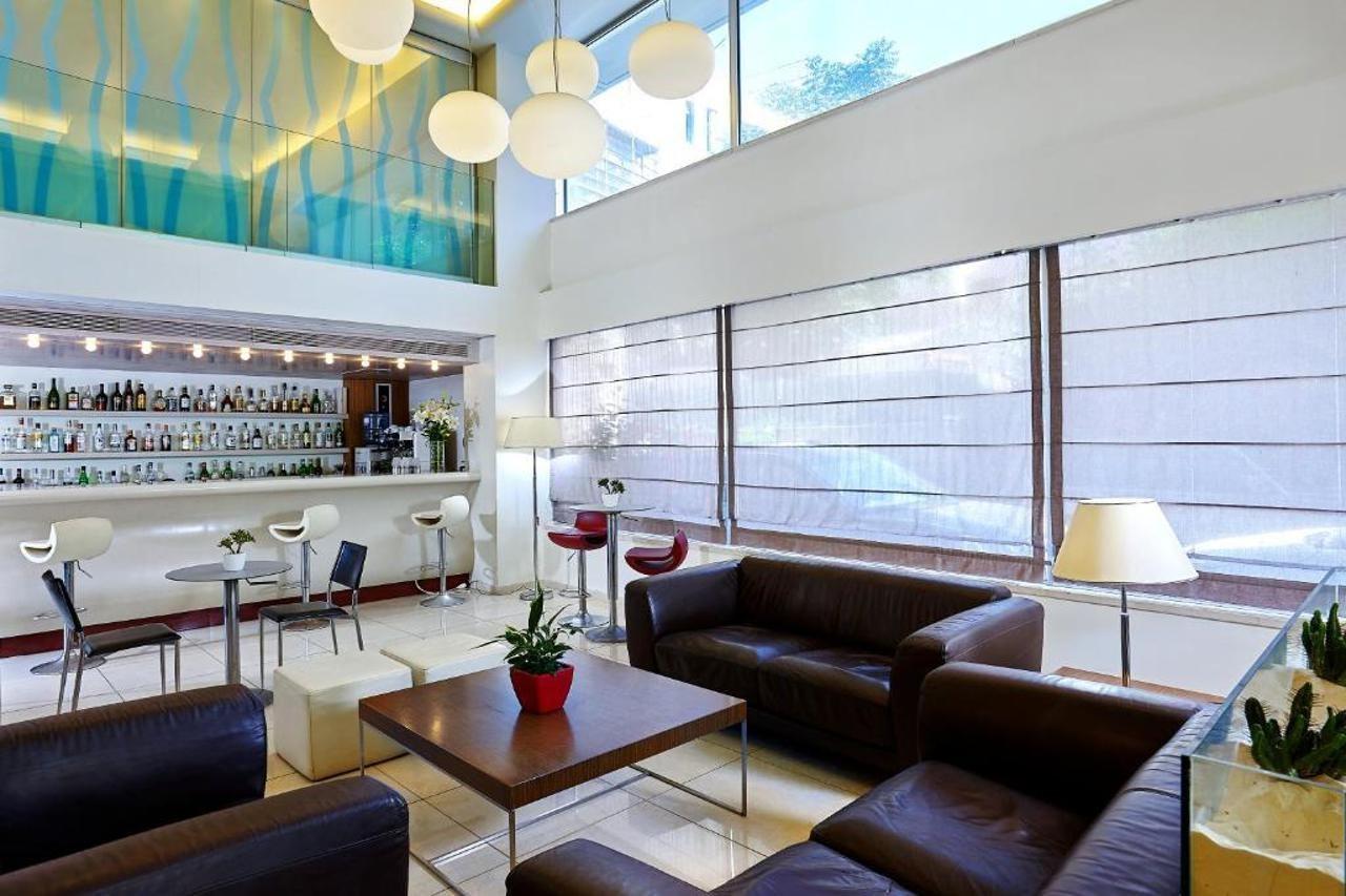 Atrion Hotel Heraklion  Bagian luar foto