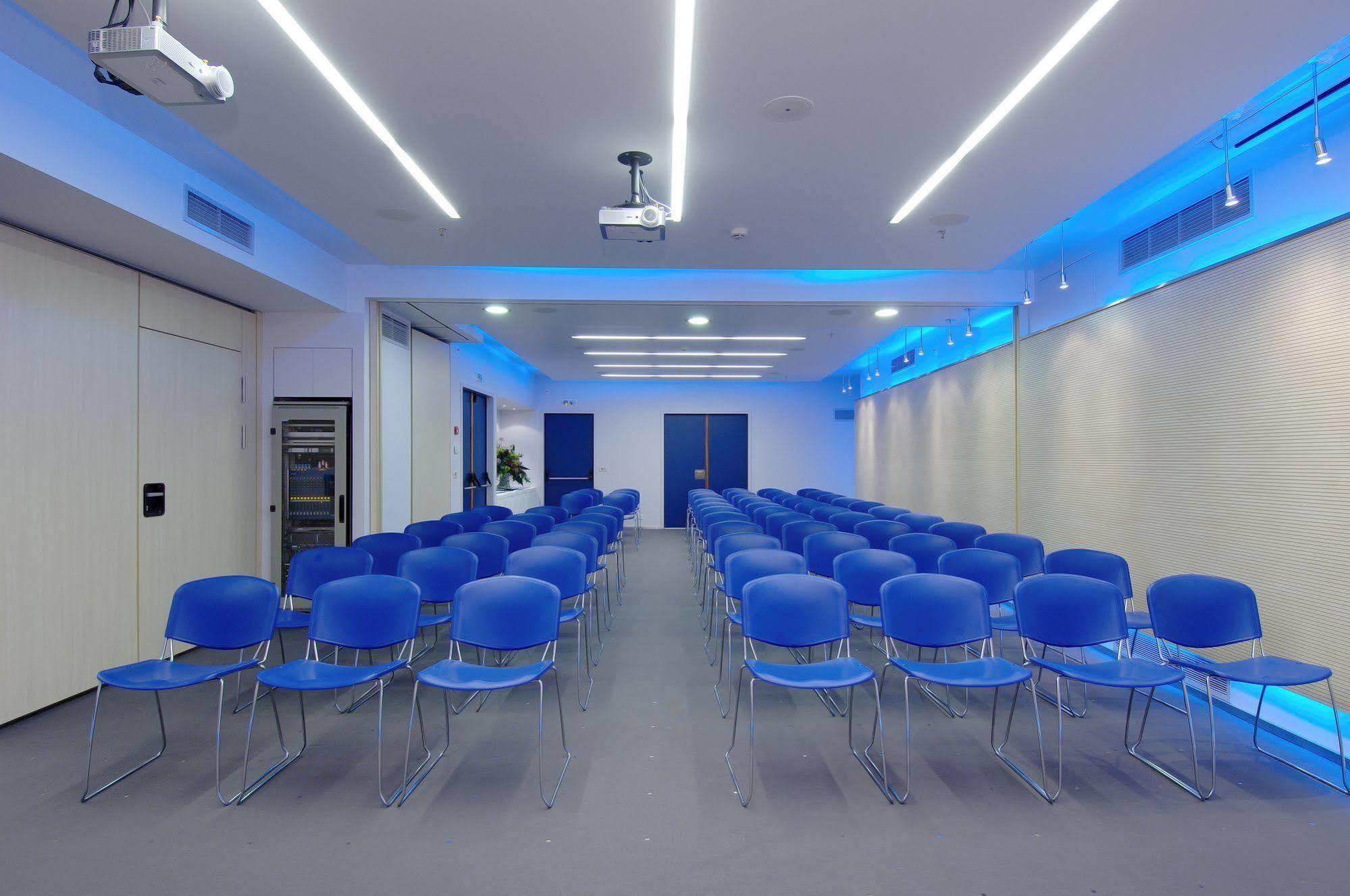Atrion Hotel Heraklion  Bagian luar foto